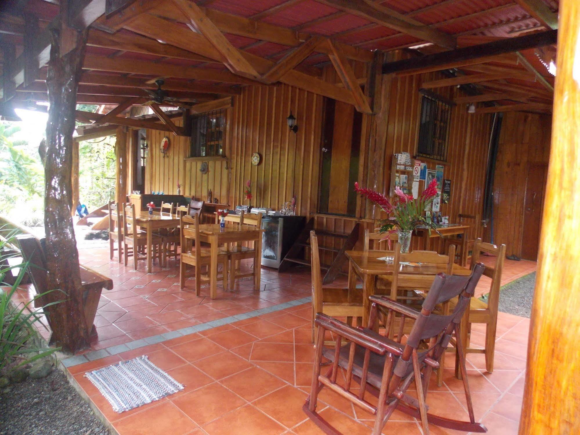 Coral Hill Bungalows Cahuita Exterior foto